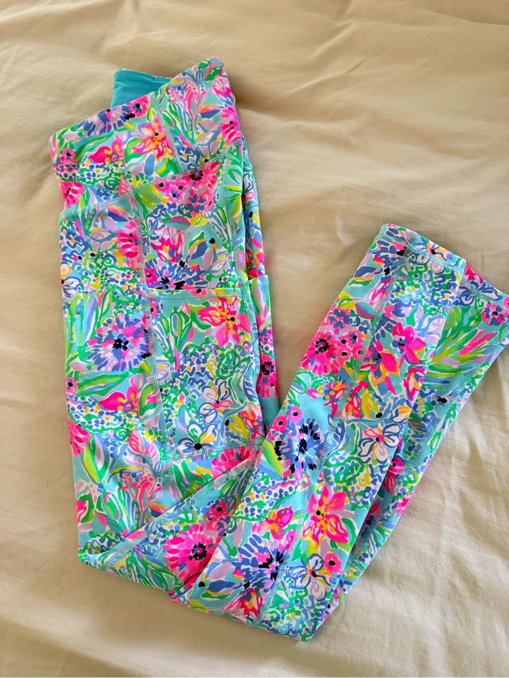 Lilly Pulitzer Luxletic Weekender High Rise Crop Leggings with Pockets Medium
